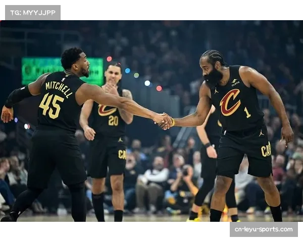 米切尔高效输出支撑骑士战术体系攻防两端平衡 米切尔高效输出支撑骑士战术体系攻防两端平衡